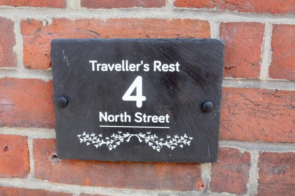 Traveller'S Rest - Cosy Cottage In Heart Of Wilton 솔즈베리 외부 사진